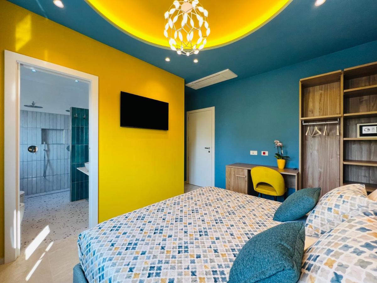 Yourhome - Lucrezia Suites Sorrento Ngoại thất bức ảnh